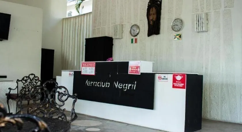 Merrils Deluxe Negril Hotel